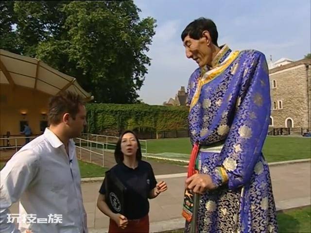 现在世界上最高的人是谁(2米51入选世界吉尼斯记录)-图片2